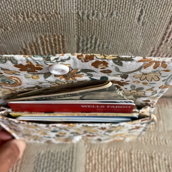 Stylish Snap Card Wallet/Business Card/Gift Card Holder made with Cotton Fabric - Picture 6 of 6